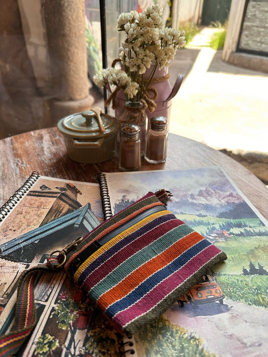 AtyQ'all VictoryaQ' Piuray Wallet