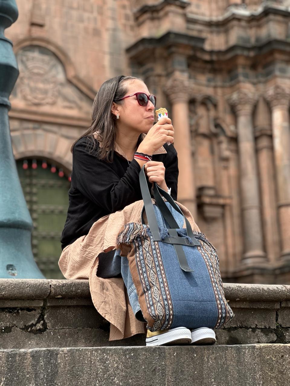 AtyQ'all Warmi Tote Bag - Mujer (Quechua)