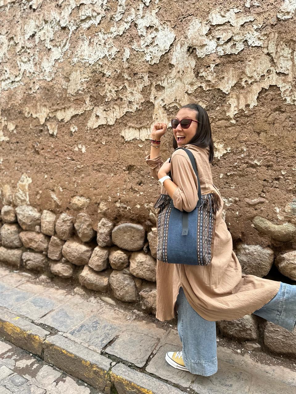 AtyQ'all Warmi Tote Bag - Mujer (Quechua)