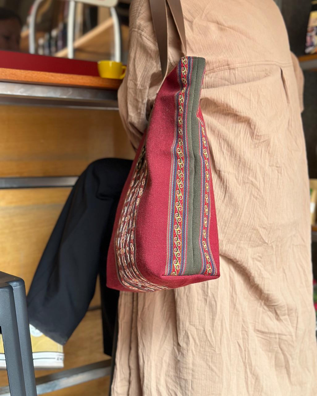 AtyQ'all VyctoriaQ’ Tupananchiskama Tote Bag - “Hasta que Nos Volvamos a Encontrar” (Quechua)