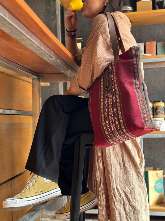 AtyQ'all VyctoriaQ’ Tupananchiskama Tote Bag - “Hasta que Nos Volvamos a Encontrar” (Quechua)