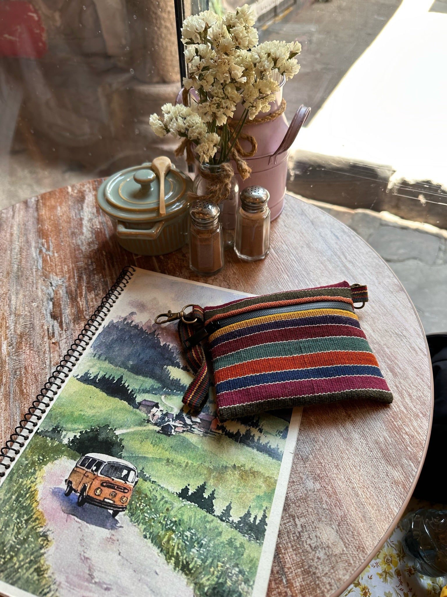 AtyQ'all VictoryaQ' Piuray Wallet