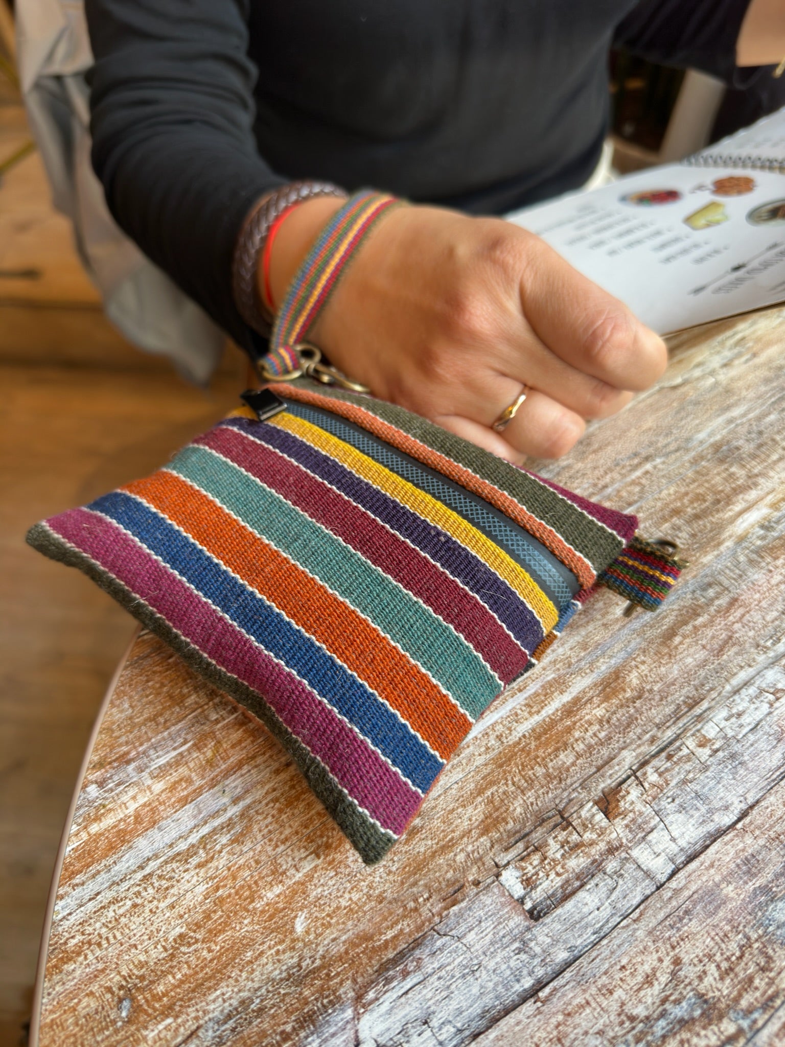 AtyQ'all VictoryaQ' Piuray Wallet