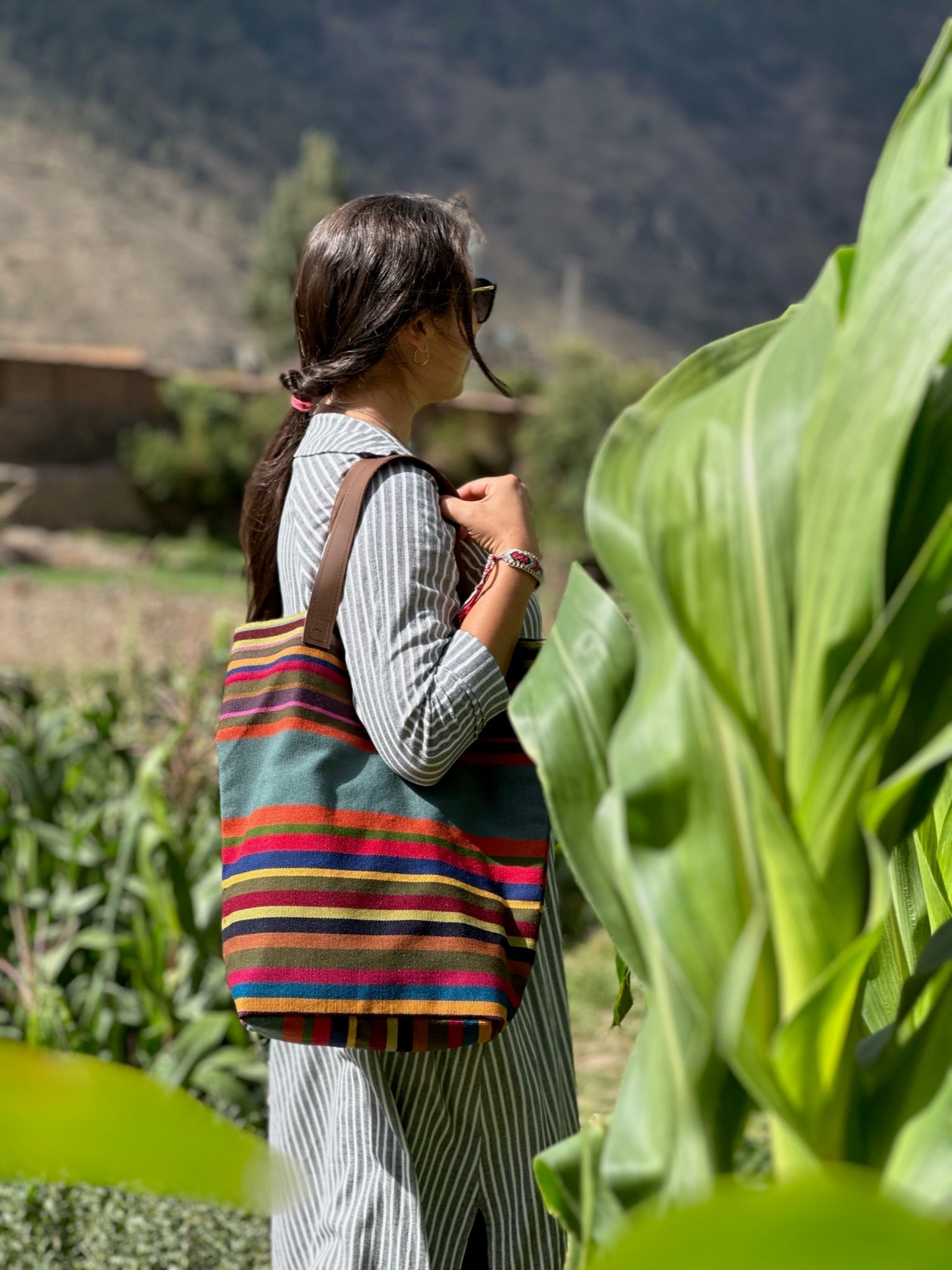 AtyQ'all VyctoriaQ' Pata Pata Tote Bag - Andenería (Quechua)