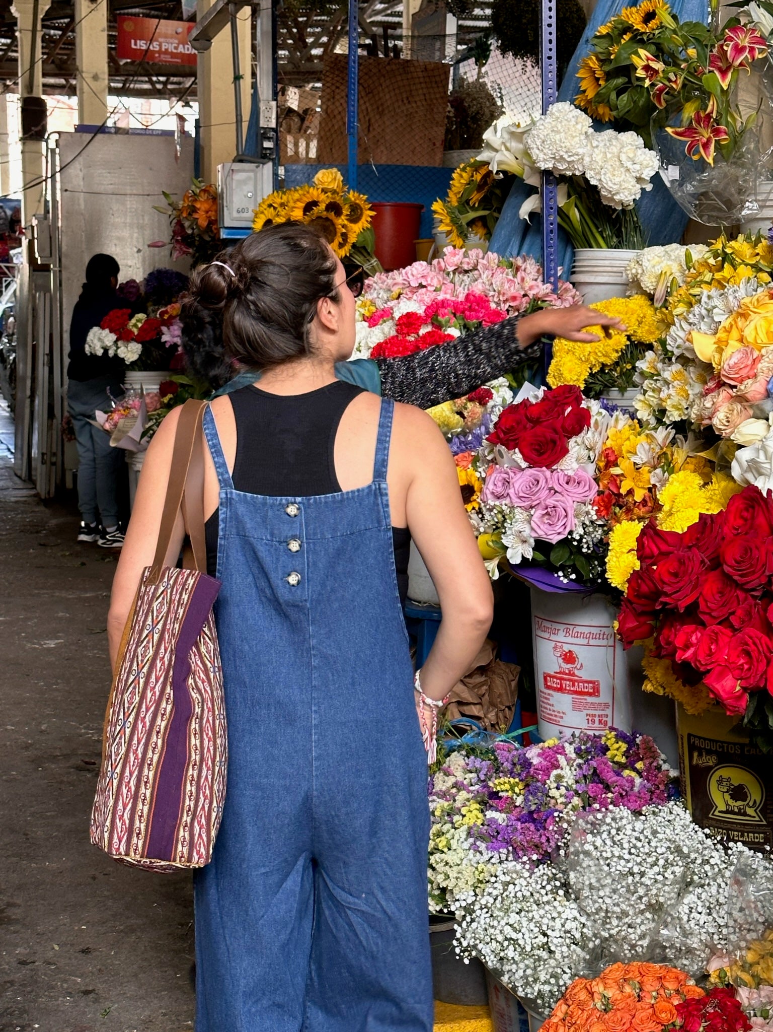 AtyQ’all VyctoriaQ' T’inkiy Tote Bag - Enlazar (Quechua)