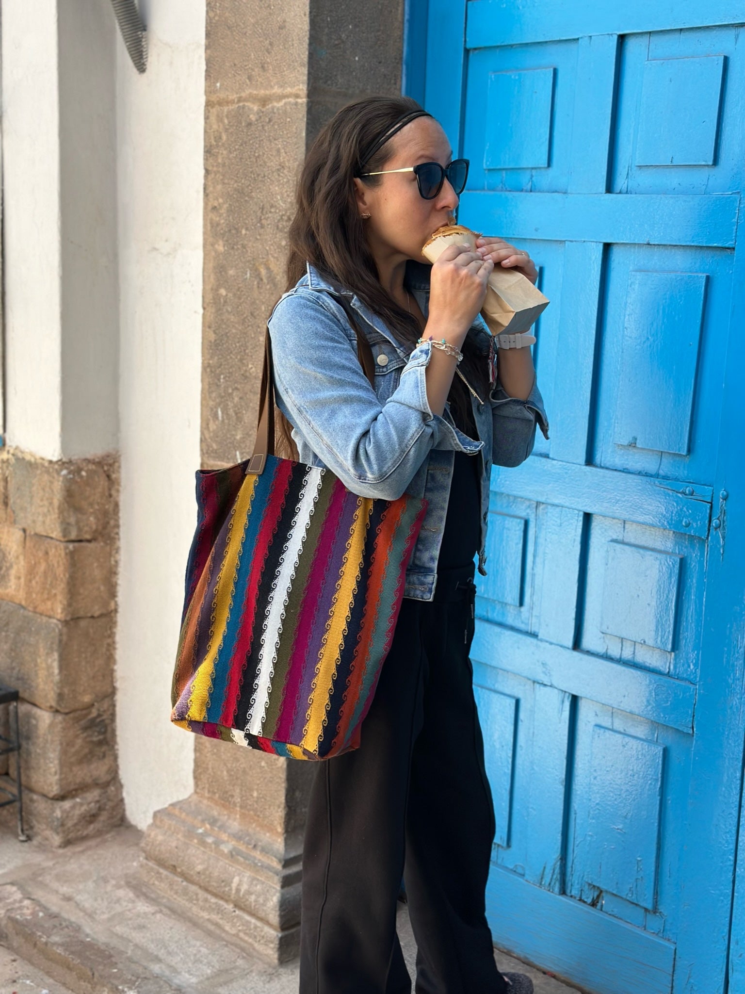 AtyQ'all VyctoriaQ' Qocha Bolso Tote - laguna (Quechua)