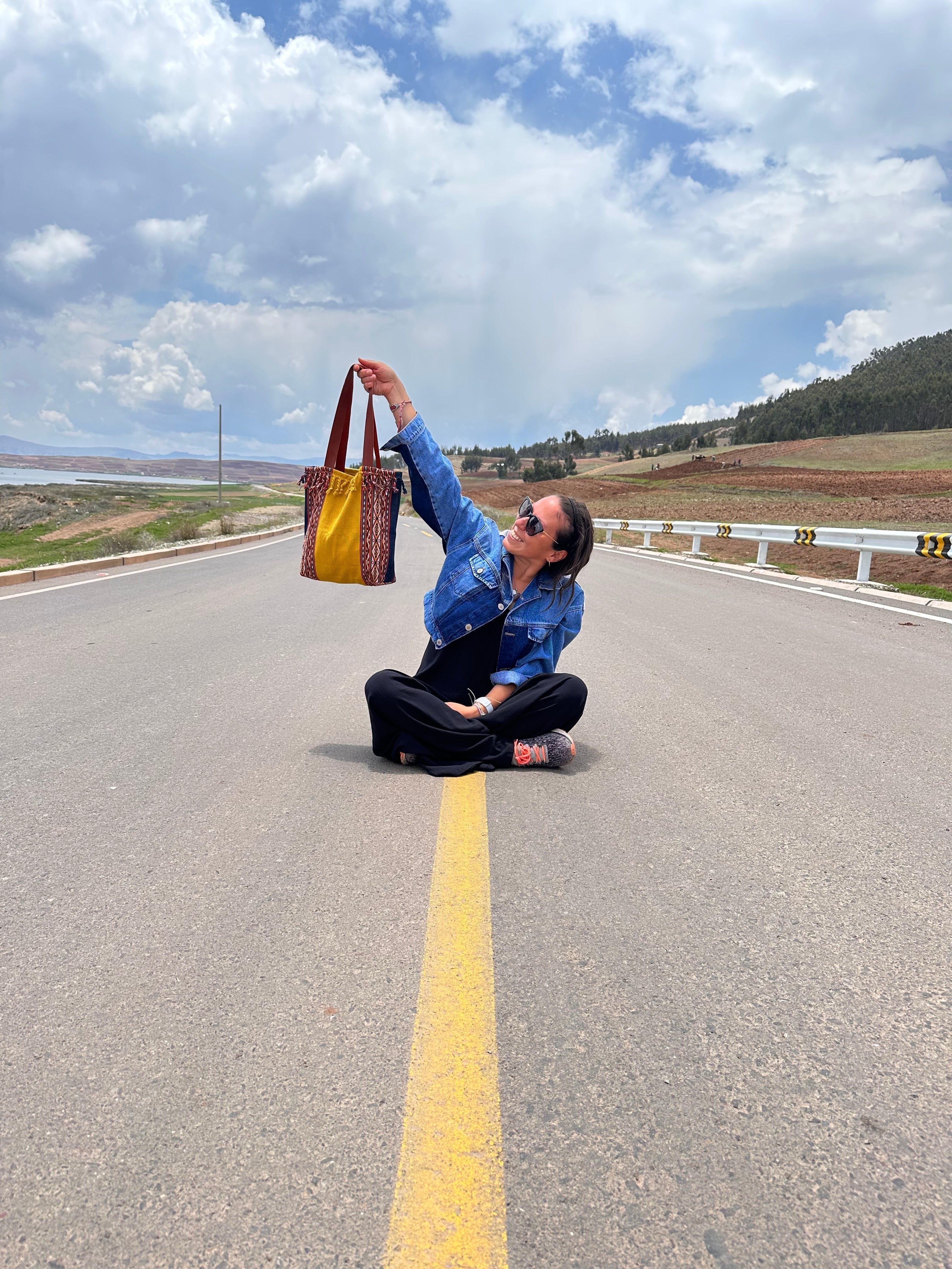 AtyQ’all CerafynaQ' Qillu Tote Bag - Amarillo (Quechua)