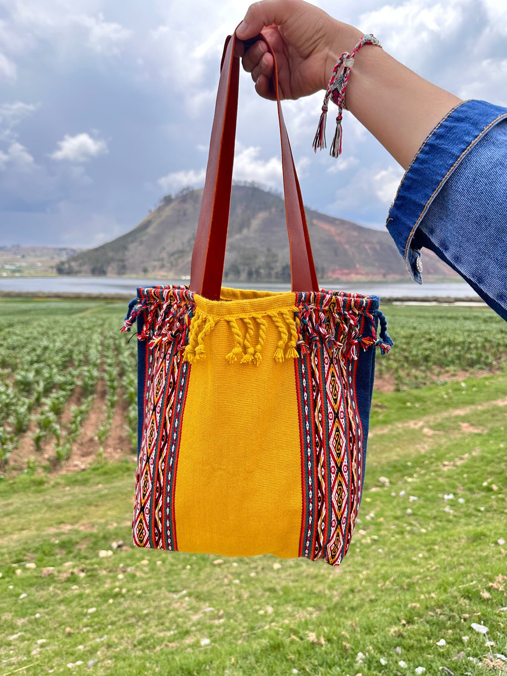 AtyQ'all CerafynaQ' Qillu Tote Bag - Amarillo (Quechua)