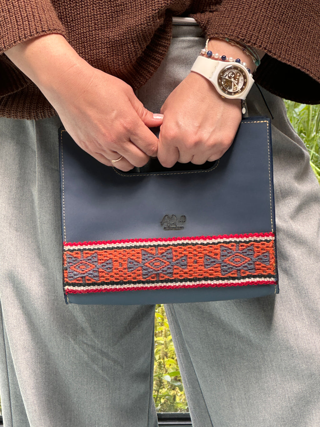 AtyQ'all AwaQ'ara Handbag / Vanité