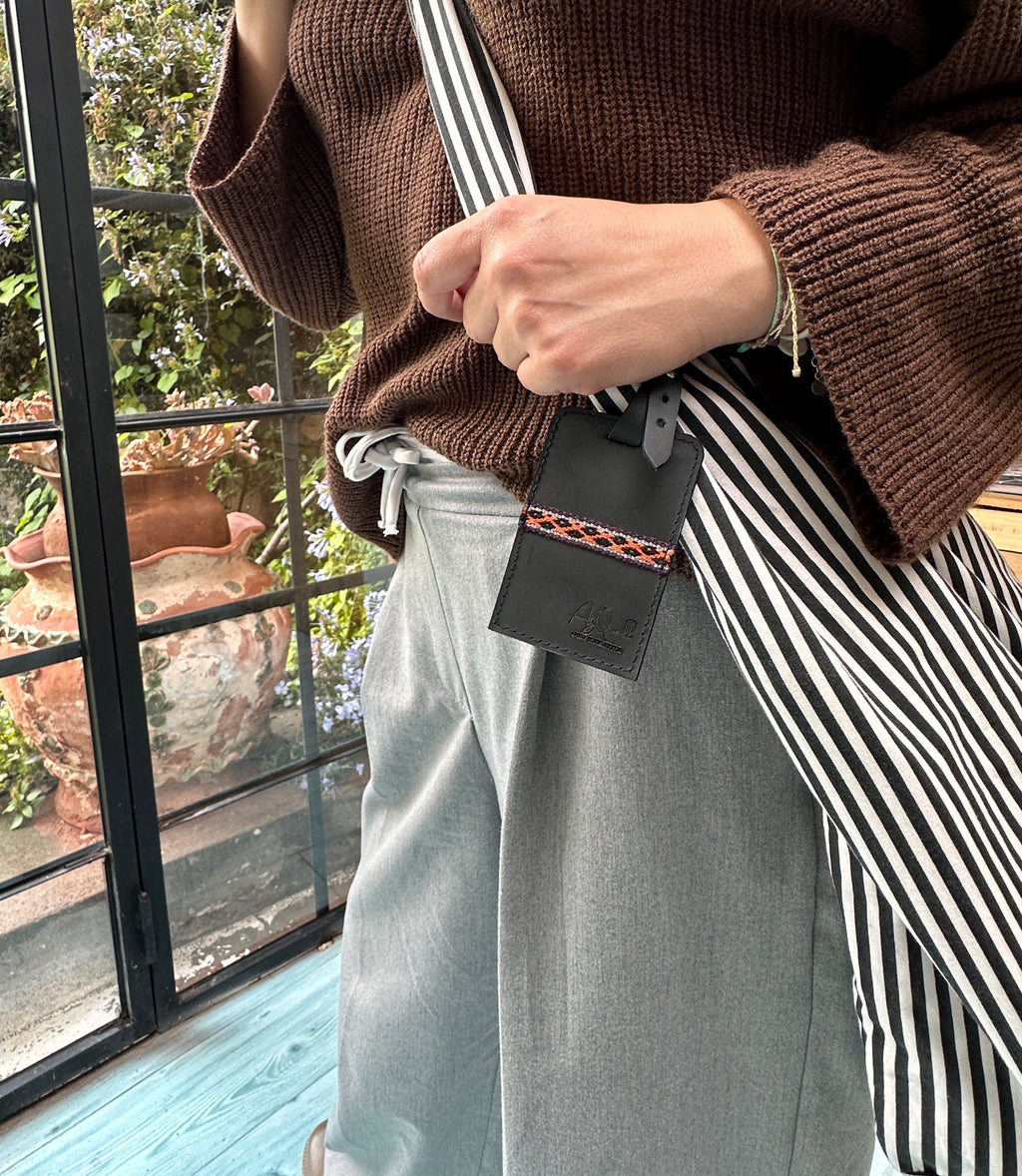 AtyQ'all AwaQ'ara Tag