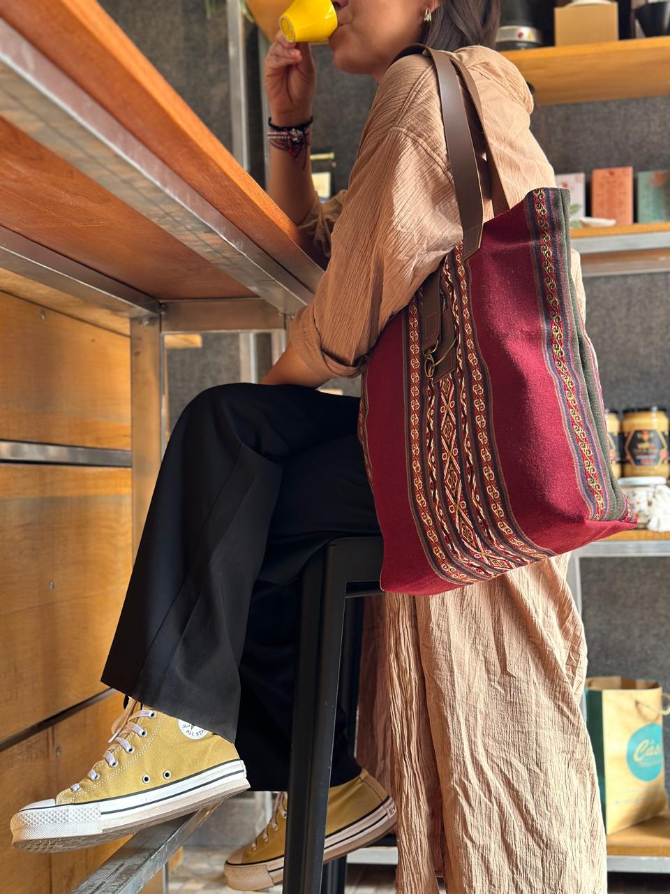 AtyQ'all VyctoriaQ’ Tupananchiskama Tote Bag - “Hasta que Nos Volvamos a Encontrar” (Quechua)